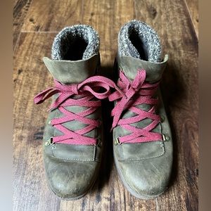 Merrell Eventyr Bluff Boots Size 7.5